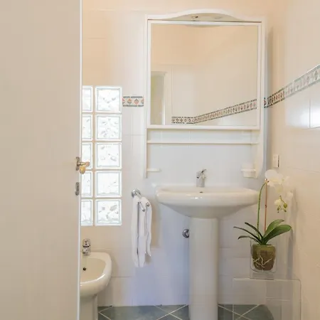 - Duomo Apartman *